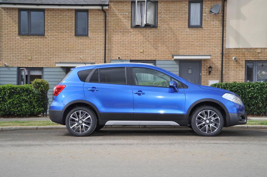  Suzuki SX4 2013 года  (фото 30 из 44)